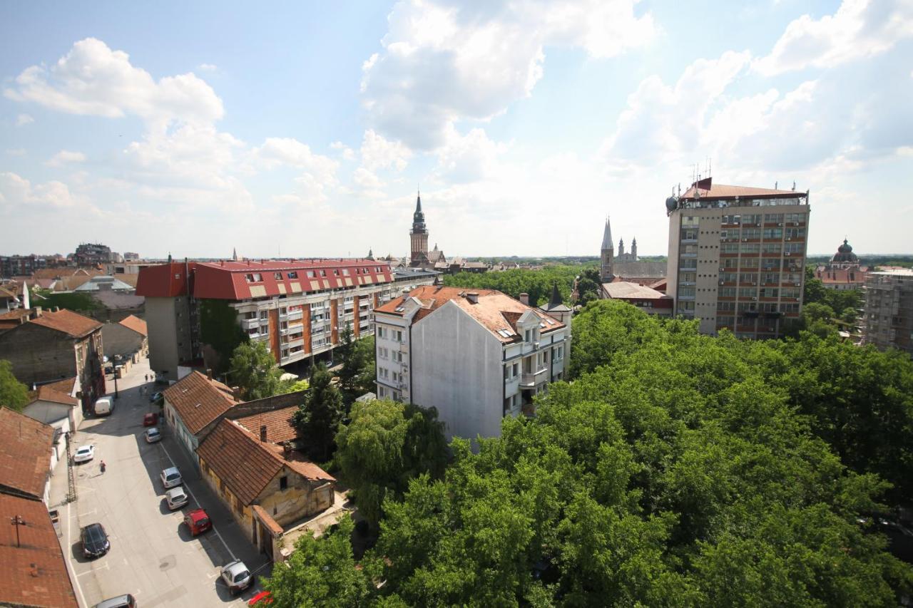 Hotel Galleria Subotica Exterior foto